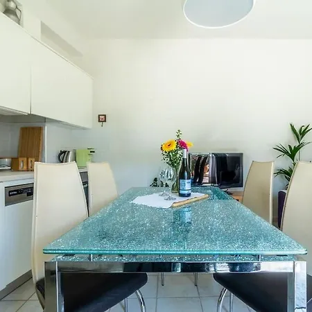 Yasemi Countryside Apartment *
